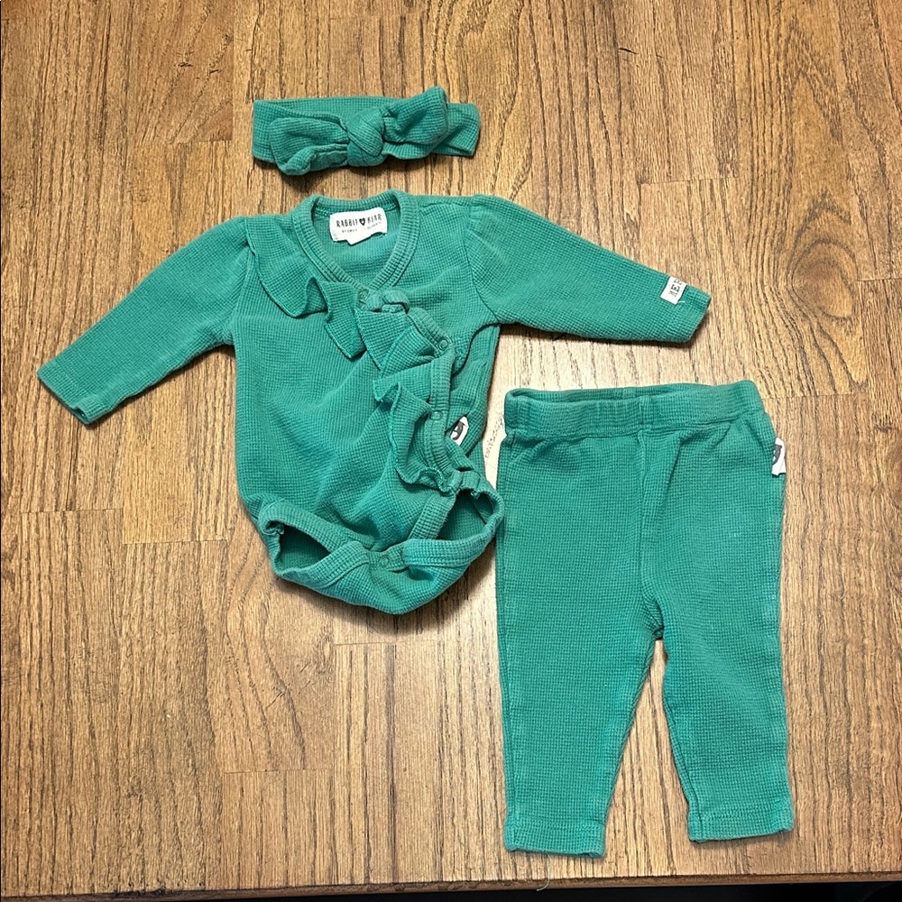 Rabbit + Bear Green Baby Outfit Set with Headband Size 0-3 Months